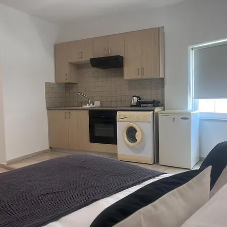 Phaedrus Living Hoopoe Residencies 202 * Λευκωσία