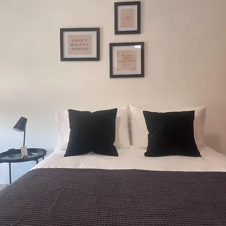 Διαμέρισμα Phaedrus Living Hoopoe Residencies 202 *